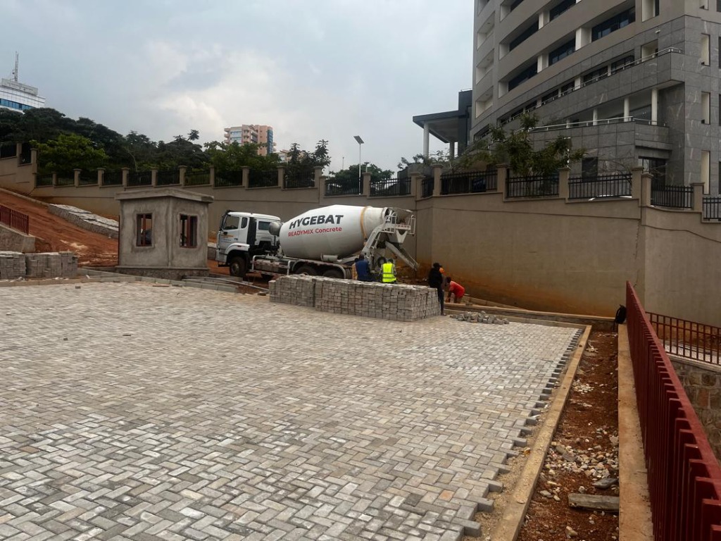 HYGEBAT concrete mixer at paving project